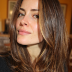 Elevate Your Look: 15 Stunning Brown Hair with Blonde Money Piece Ideas