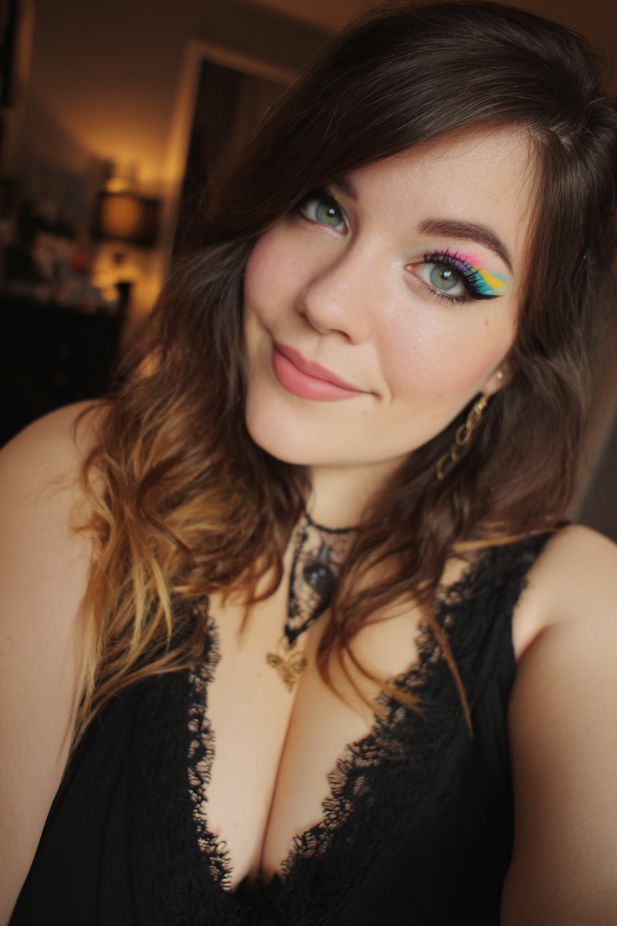 Black_Dress_Makeup_Ideas_14