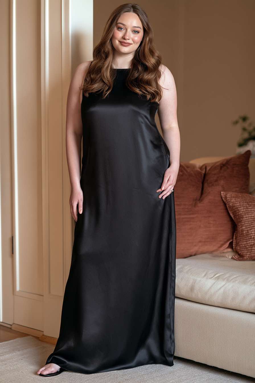 Plus_Size_Black_Dress_Outfit_16