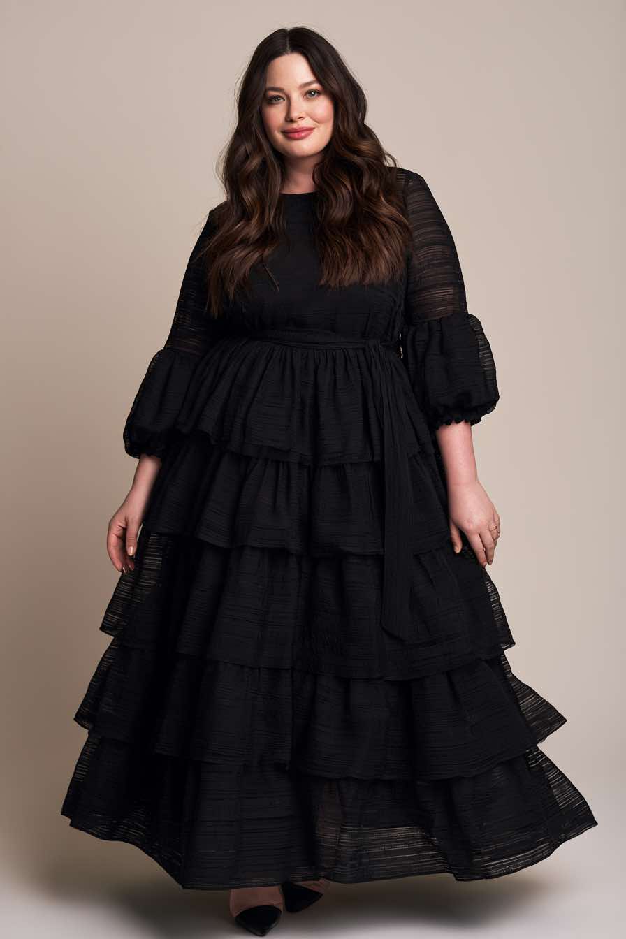 Plus_Size_Black_Dress_Outfit_9