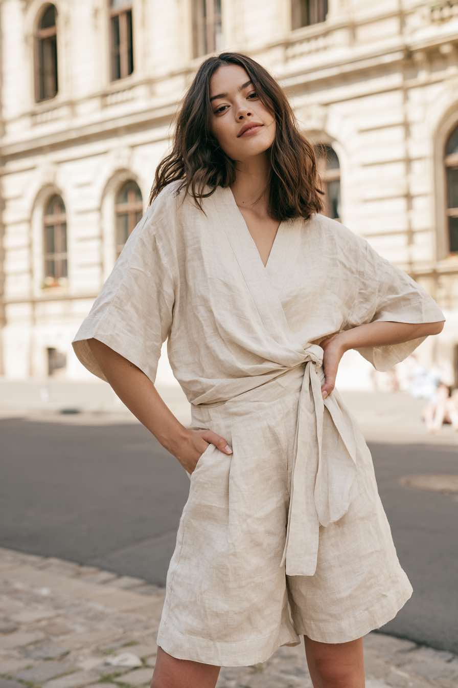 Wrap_Top_Outfit_10
